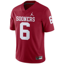 Load image into Gallery viewer, Men's Jordan Brand Baker Mayfield Crimson Oklahoma Sooners Alumni Player Jersey