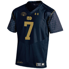 Load image into Gallery viewer, Men's Under Armour Navy Notre Dame Fighting Irish 2017 Knute Rockne Tribute Replica Jersey